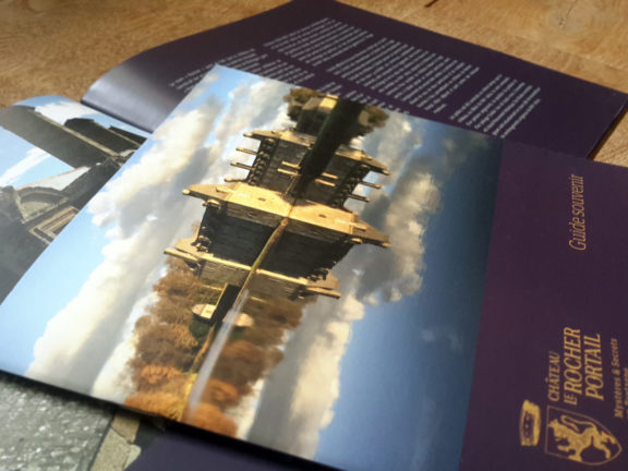 brochure du Château le Rocher Portail à Maen Roch